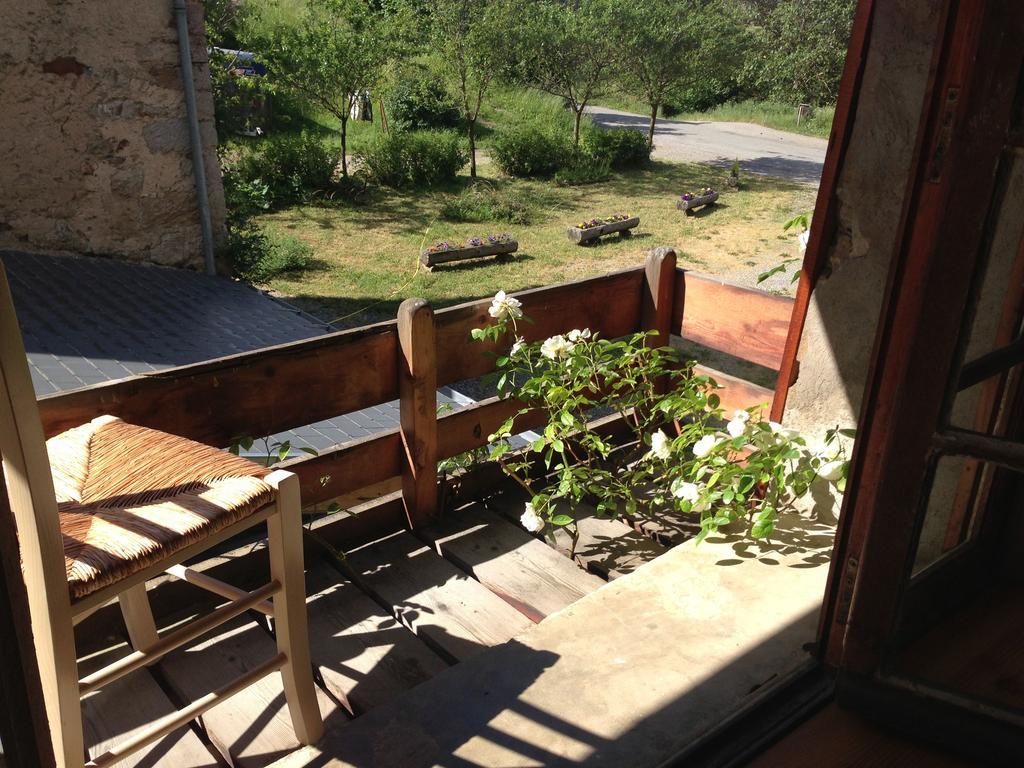 Au Fil Des Saisons Bed & Breakfast Les Cotes de Corps Phòng bức ảnh
